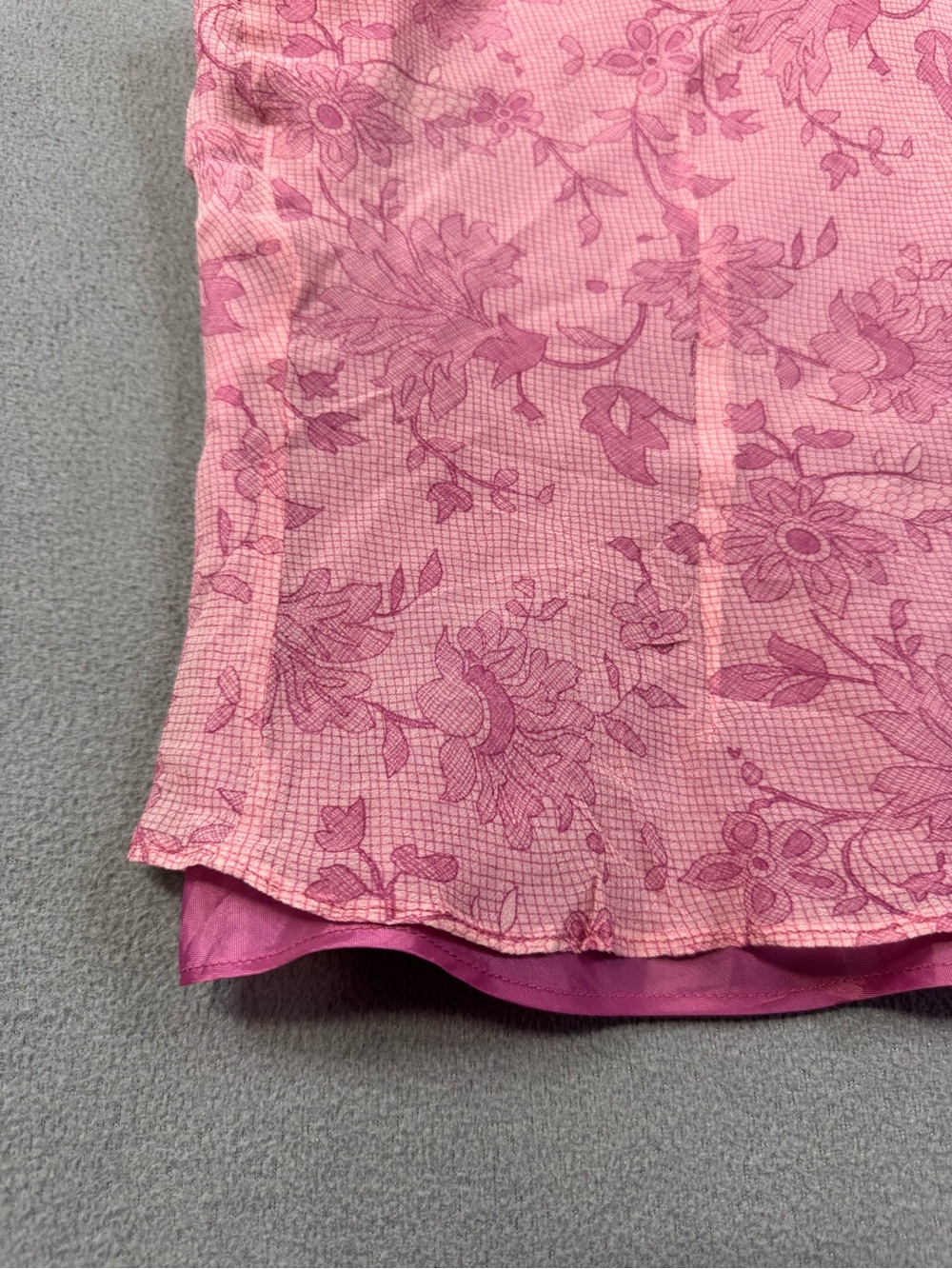 Vintage Y2K  ✨ Fairy 🧚 Sleeveless Pink Floral Ruffle Tie V Neck Silk Top, M - Picture 9 of 14